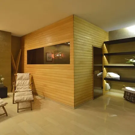 Bentley By Molton Hotel