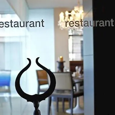 Bentley By Molton 4*